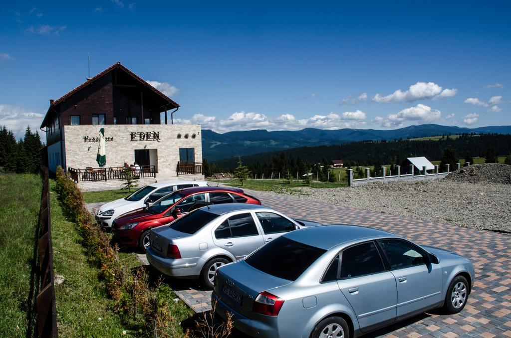 Pensiunea Agroturistica Eden Piatra Fantanele Exteriér fotografie